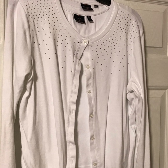 Cardigan and tank top - Picture 1 of 4